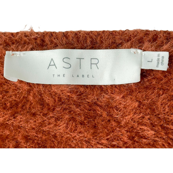 ASTR The Label Soft and Fuzzy Cropped Sweater Terracotta (L) - Picture 11 of 12